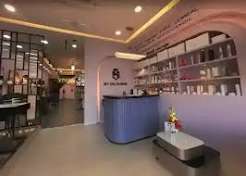 My Salounge salon interior and guest looks
